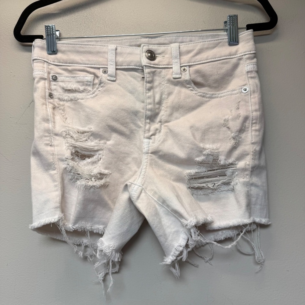 American Eagle Denim‎ Shorts Women 6 White Excellent Hi-Rise Shortie Distressed